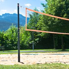 Aufschlag mit Bergblick